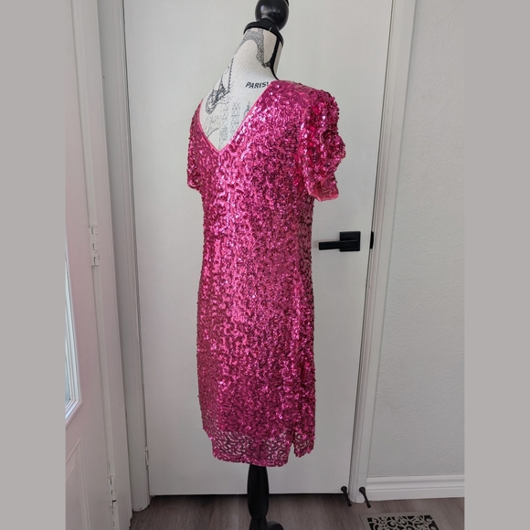 Hot pink sequin cocktail party dress - Picture 5 of 6
